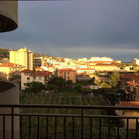 - Terrazzo Vivibile Vista Mare, Wi-fi Gratuito *