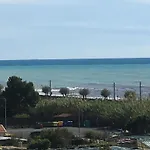 Apartman - Terrazzo Vivibile Vista Mare, Wi-fi E Box Gratuiti Vallecrosia