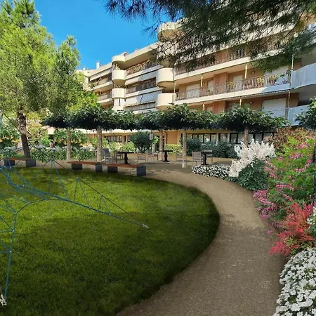 - Terrazzo Vivibile Vista Mare, Wi-fi E Box Gratuiti Vallecrosia