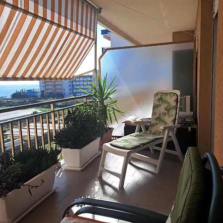 - Terrazzo Vivibile Vista Mare, Wi-fi E Box Auto *
