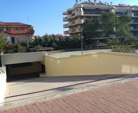 - Terrazzo Vivibile Vista Mare, Wi-fi E Box Gratuiti Апартаменты *