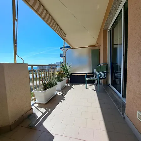 - Terrazzo Vivibile Vista Mare, Wi-fi E Box Gratuiti Appartement *