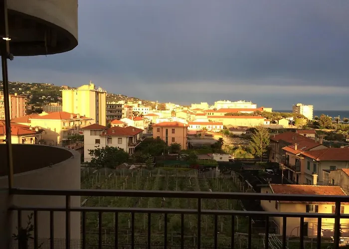 - Terrazzo Vivibile Vista Mare, Wi-fi E Box Gratuiti *