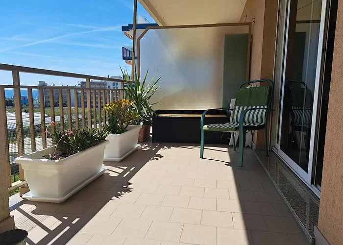 Appartement - Terrazzo Vivibile Vista Mare, Wi-fi E Box Gratuiti Vallecrosia